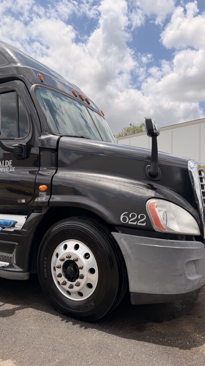 Semi truck detailing